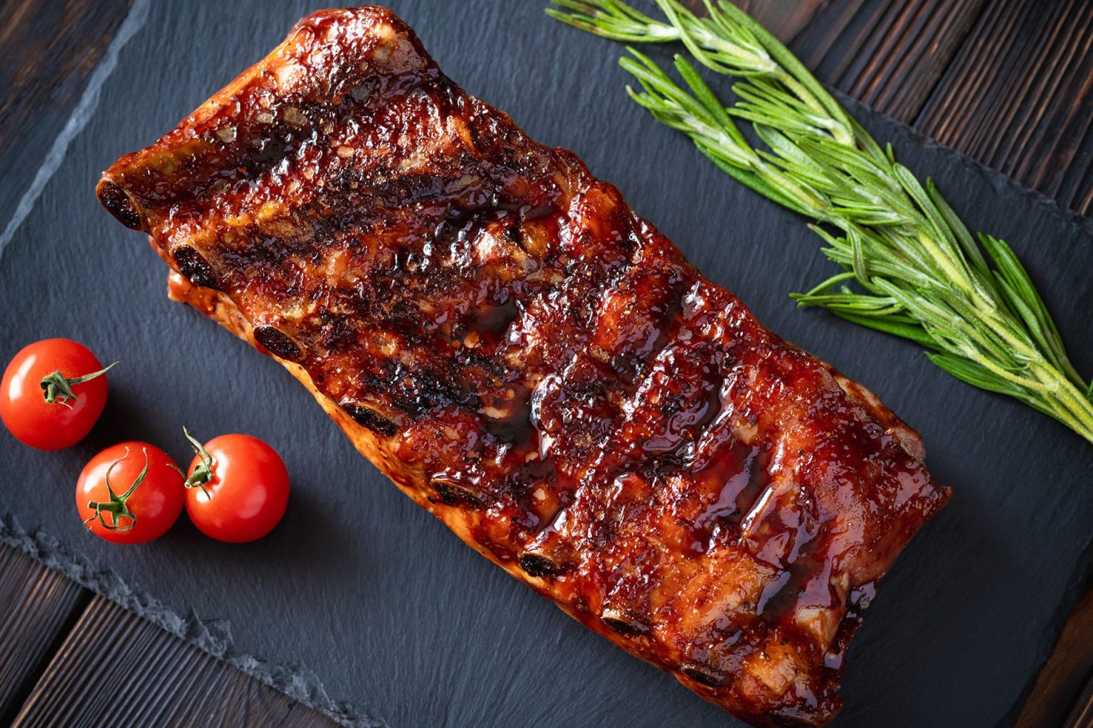 Maple-Balsamic Glazed Ribs - Parents Canada