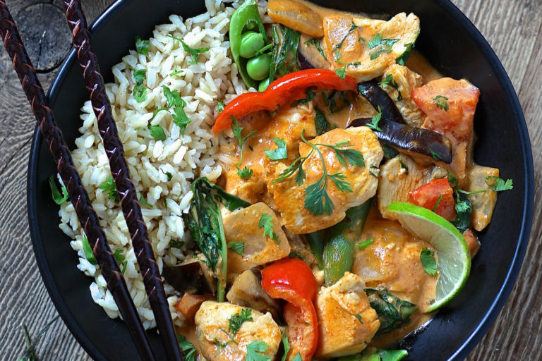 rice bowl with chicken and veggies
