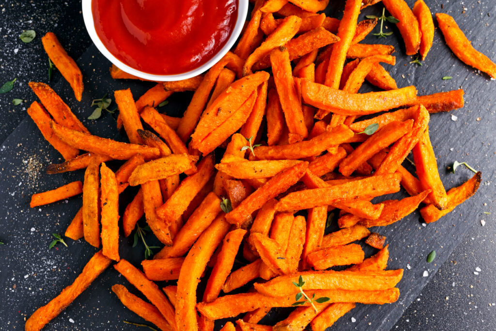 Sweet Potato and Carrot Fries with Roasted Red Pepper Dipping Sauce