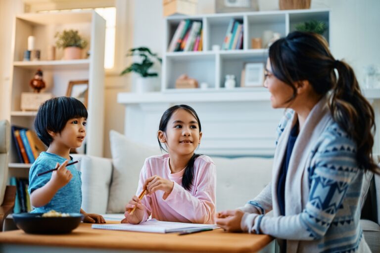 Family discusses financial literacy.