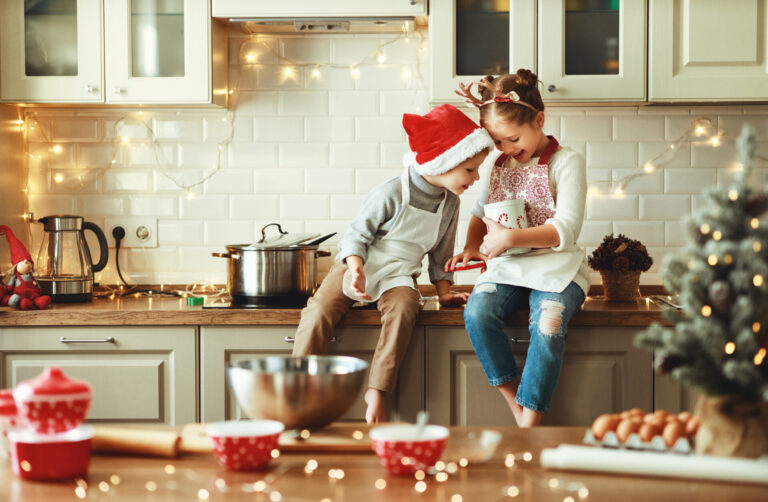 Kids in the kitchen, to illustrate family recipes