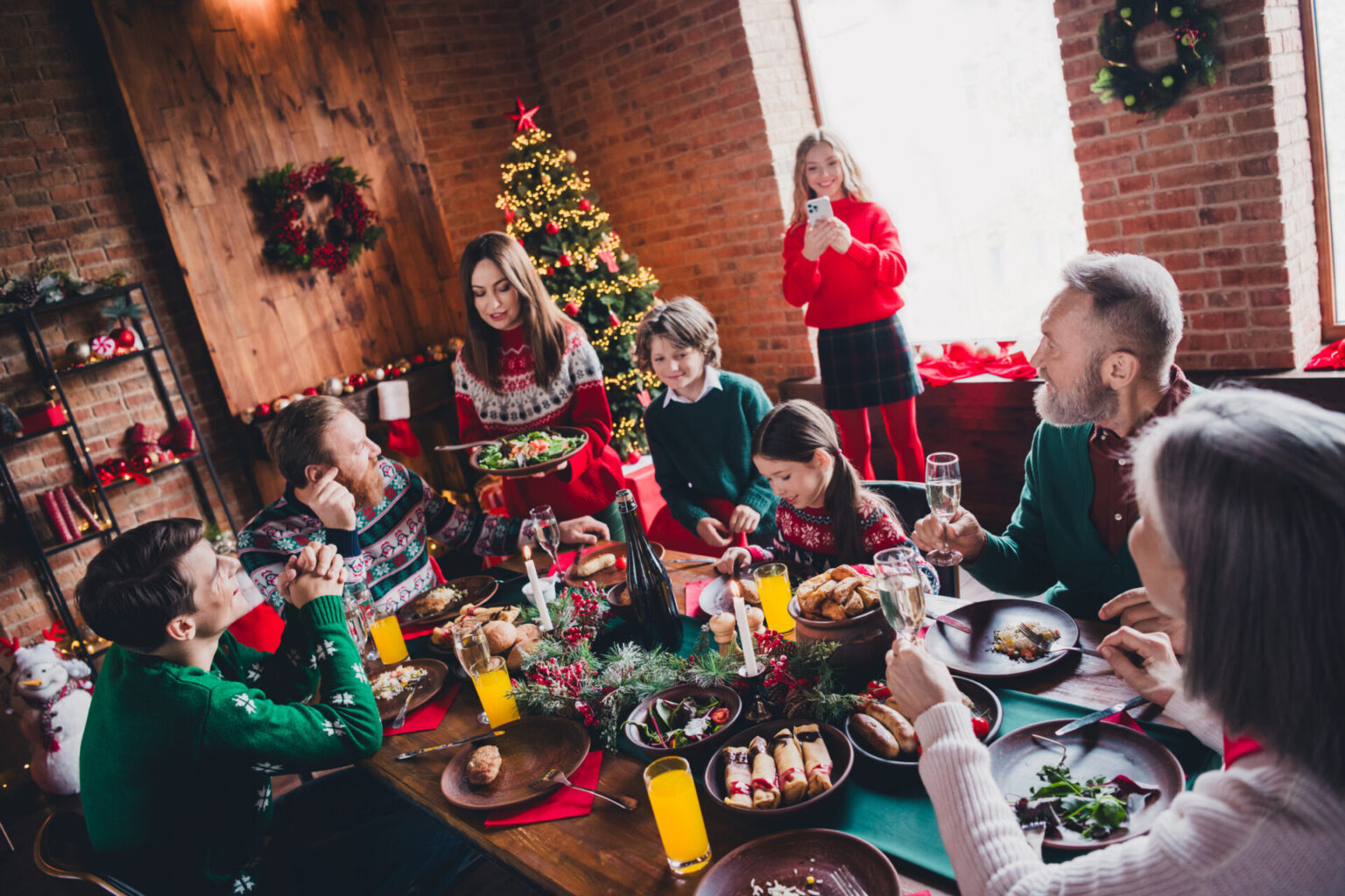 Controlling the chaos at large family gatherings during the holidays