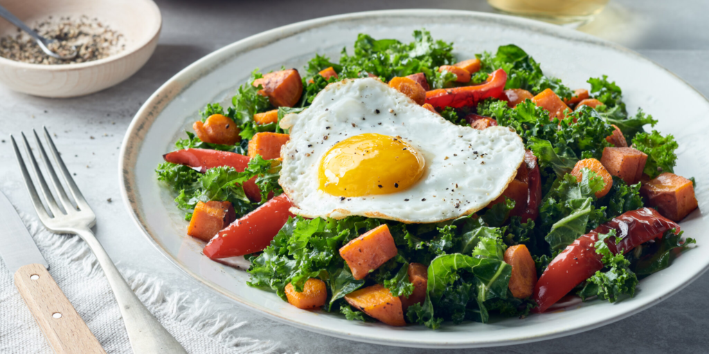 kale salad with roasted veggies