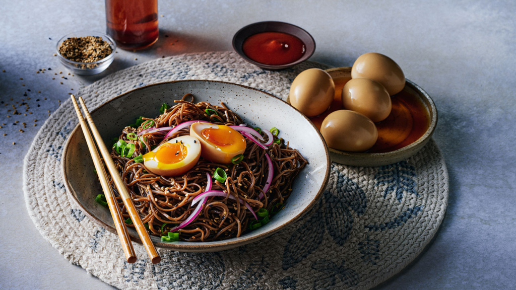 Ramen noodles with egg